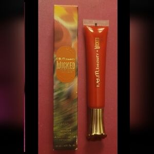 REM Beauty X Wicked For Good Plumping Lipgloss Poppy Punch